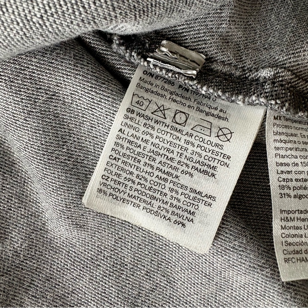H&M Dark Gray Denim Snap-Front Jumper Dress - Girls Size 18M - Picture 4 of 5